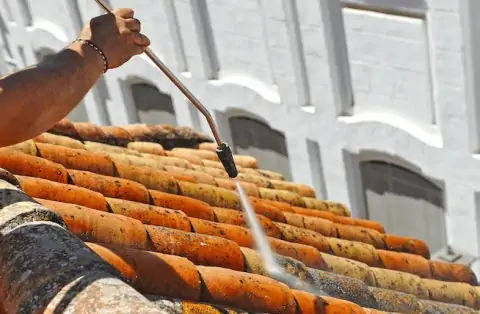 Nettoyage de toitures - Beaumarchés